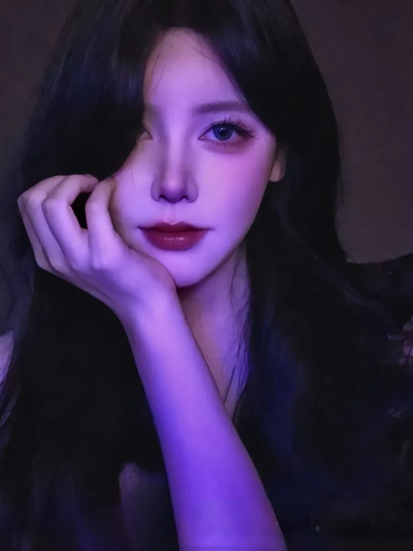 深夜小公园被痴女SM美女邻居主动骑乘
