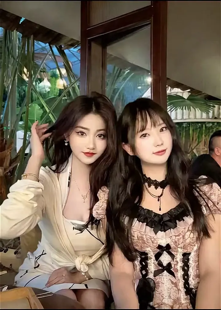三胞胎系列：我摸你姐姐你们俩咋高潮了？